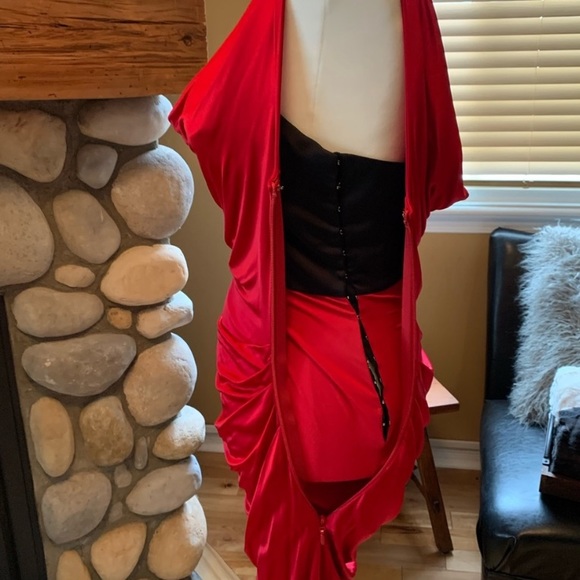 BCBGMaxazria Red dress with built in corset - Picture 7 of 7